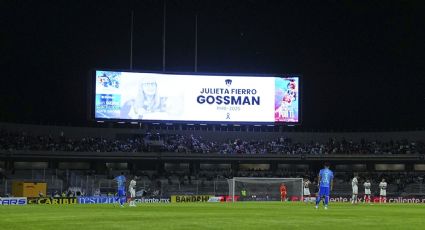 Se rinde un minuto de silencio en memoria de Julieta Fierro, física y astrónoma de la UNAM, en el Pumas-Tigres; la afición lo transforma en aplausos