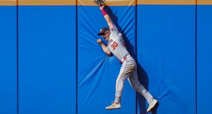 Malabarista y héroe: Jardinero de los Nacionales de Washington realiza dos grandes atrapadas en la MLB; en una salvó la bola con el tobillo