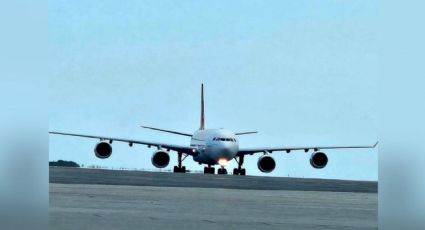 Llega grupo de 180 venezolanos al país tras ser deportados de EU
