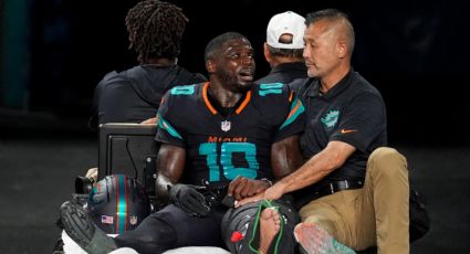 ¡El peor escenario! Tyreek Hill sufre dislocación y rotura múltiple de ligamentos de la rodilla tras escalofriante lesión en el Dolphins-Jets