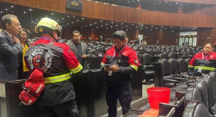 Le llueve a la bancada de Morena en Diputados; hay goteras en el salón de sesiones
