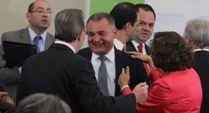Dictan prisión preventiva a exfuncionario que desvió recursos públicos para García Luna