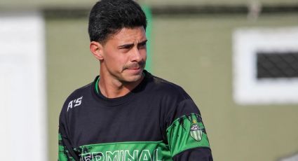 Futbolista reanima a su compañero que sufrió un paro cardiorrespiratorio en un entrenamiento; el club contaba con desfibrilador y lograron estabilizarlo