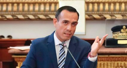 Jerí abandona el Palacio de Gobierno de Lima tras su destitución por el Congreso de Perú