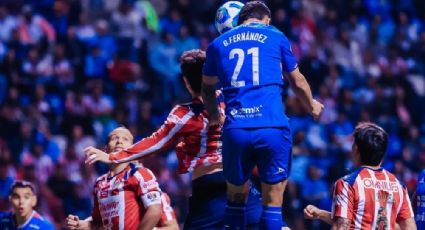 ¡El partido del torneo! Cruz Azul 'le pone cabeza' y le quita el invicto a las Chivas