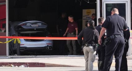 Choque de auto contra tienda deja tres muertos en Los Ángeles; conductora tenía 92 años