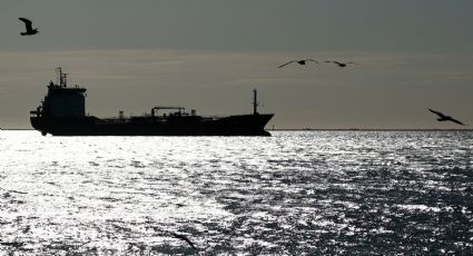 Precio del petróleo sube más del 40% en las primeras dos semanas del conflicto de Medio Oriente