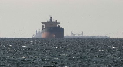 Se reporta el paso del primer petrolero no iraní por el estrecho de Ormuz en medio del cierre