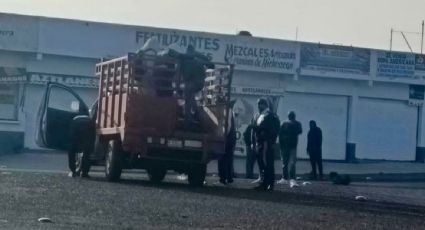 Normalistas de Tiripetío retienen vehículos a cambio de dinero