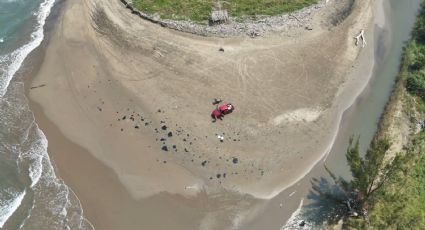 Casi un mes después del derrame en el Golfo de México, secretaria de Medio Ambiente recorre zonas afectadas en Veracruz