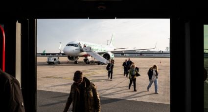 Avión británico aborta aterrizaje en París tras el avistamiento de pirotecnia por una boda