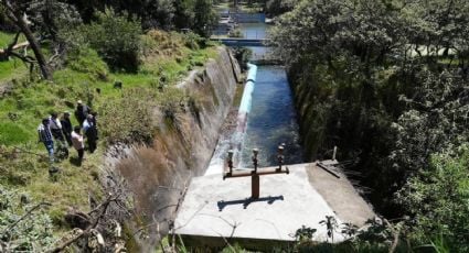 Megafuga de agua en CDMX afecta más de 20 viviendas en Xochimilco