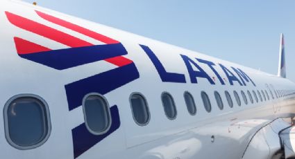 Alto ejecutivo chileno fue detenido en Brasil por lanzar insultos racistas y homofóbicos en un avión
