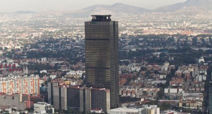 Padres de familia de Tabasco protestan en CDMX: exigen reubicar las escuelas cercanas a la refinería de Dos Bocas