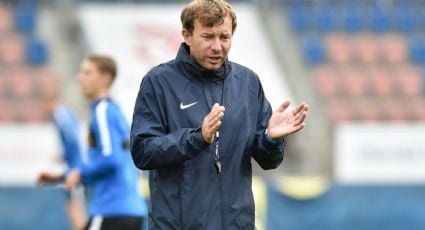 La UEFA veta de por vida a entrenador de futbol femenil que filmaba a sus jugadoras en el vestidor y en las regaderas
