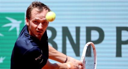 Medvedev discute con su esposa en pleno partido de Roland Garros: “Todos tenemos calor, compórtate”; perdió la pelea y el juego