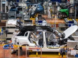EU y México iniciarán este jueves la revisión formal del T-MEC; sector automotriz en la mira