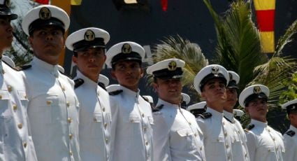 Se incendian dormitorios de escuela de la Marina en Veracruz; no reportan lesionados