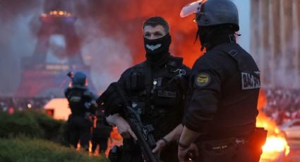 París, en llamas: Aficionados queman carros y vandalizan comercios tras la coronación del PSG en la Champions