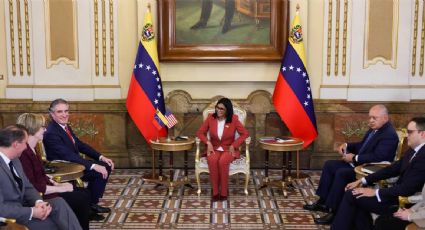 Venezuela aumentará bonificaciones pero no salarios para evitar la inflación: ministro de Trabajo