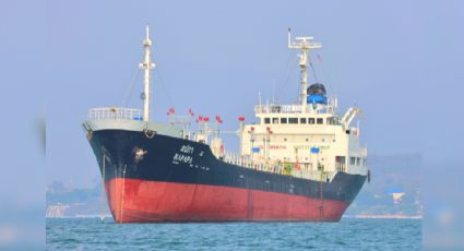 Se incendian barcos mercantes en puerto iraní en medio de la tensión por operación para desbloquear Ormuz
