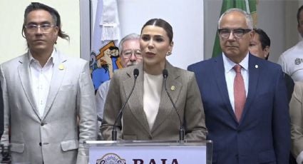 Marina del Pilar, gobernadora de BC, sale por la puerta trasera para evitar preguntas sobre las investigaciones de EU a políticos mexicanos