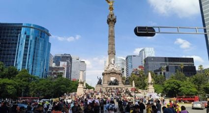 Boicot al Mundial: CNTE colapsa Paseo de la Reforma con movilización que busca llegar al Zócalo