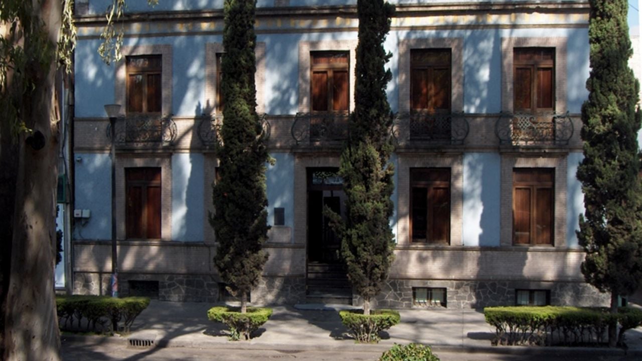 Gobierno de la CDMX desata polémica por el cambio de nombre a la Casa de Ramón López Velarde