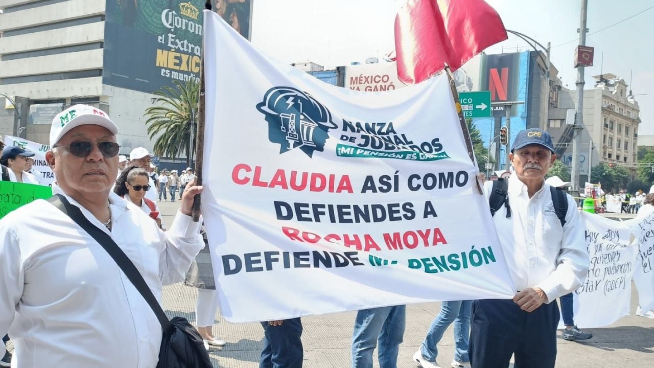 Jubilados de CFE, Pemex, Banobras y Luz y Fuerza se bajan de las marchas convocadas para la inauguración del Mundial