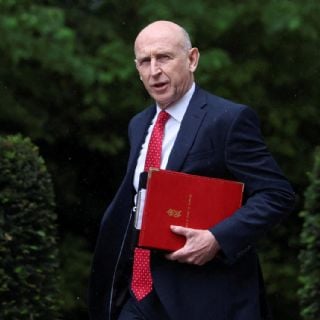 "No tenía otra opción": dimite ministro de Defensa británico tras desacuerdos de financiamiento