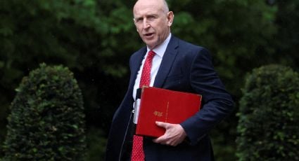 "No tenía otra opción": dimite ministro de Defensa británico tras desacuerdos de financiamiento con Starmer