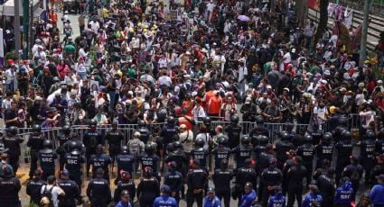 Denuncian detenciones durante manifestaciones frente al Estadio Azteca; estudiante de la UNAM denuncia acusaciones falsas