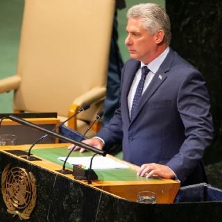 Presidente de Cuba presenta reformas económicas para afrontar "exigencias de los tiempos actuales"