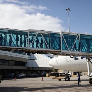 Regresan a Venezuela 120 migrantes en un vuelo de repatriación desde Estados Unidos