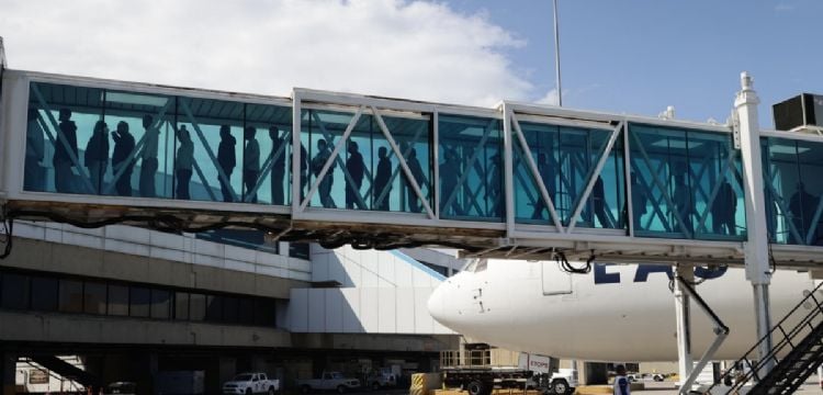 Regresan a Venezuela 120 migrantes en un vuelo de repatriación desde Estados Unidos