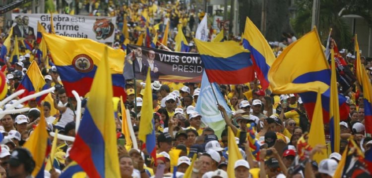Elecciones en Colombia: los dos candidatos concluyen las campañas previo a la segunda vuelta