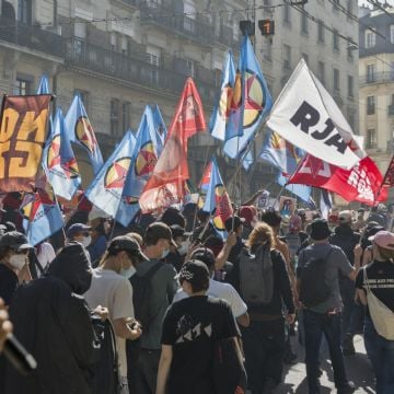 Suman al menos 28 personas detenidas tras protestas en Ginebra contra la cumbre del G7