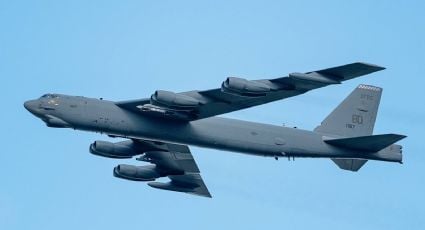 Se estrella un bombardero de la Fuerza Aérea de EU en una base militar en California