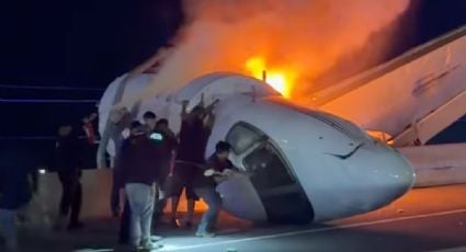 Se estrella jet privado en una autopista de Laredo con seis pasajeros; hay una persona muerta