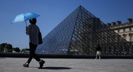 "El Louvre está al límite, requiere una avalancha de inversiones", advierte su nuevo director