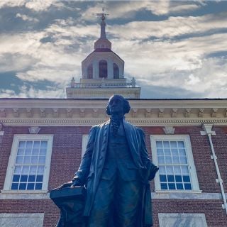 Tribunal federal autoriza a Trump a modificar exposición sobre esclavitud en Philadelphia