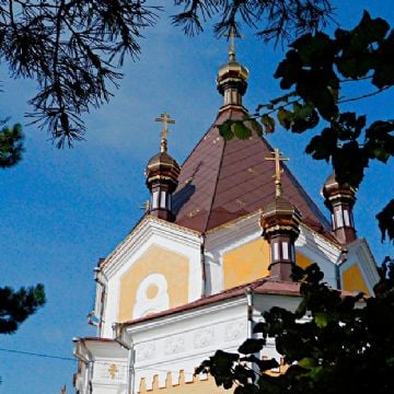 Multan y expulsan de Rusia a un pastor de EU que llamó a los fieles a rezar por Trump