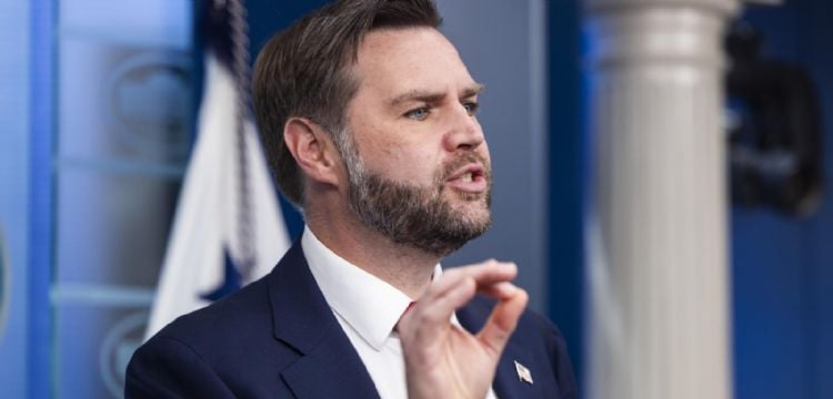 Irán podrá mantener su arsenal balístico; "no le puedes negar su derecho a defenderse", señala EU