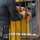 Dan 18 meses de prisión a un ciudadano de Tailandia por publicación considerada contra la Corona