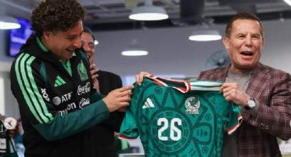 Julio César Chávez visita y motiva a la Selección Mexicana a nueve días de inaugurar el Mundial: “Van a llegar mucho más lejos del quinto partido”