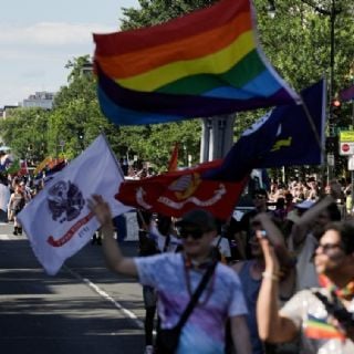 Washington celebra desfile del orgullo LGBT+ para no coincidir con el 250 aniversario de EU