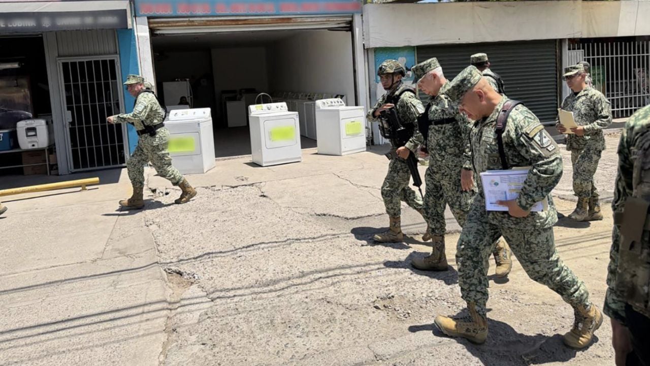 Llegan a Sinaloa los titulares de la Defensa y de la Guardia Nacional tras jornada violenta con al menos 10 asesinatos