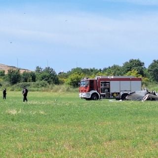 Avioneta se parte en dos tras desplomarse en Croacia; hay cuatro muertos