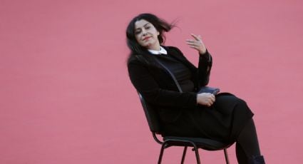 "Mujer, vida y libertad": Francia rinde homenaje a Marjane Satrapi, quien rechazó la Legión de Honor