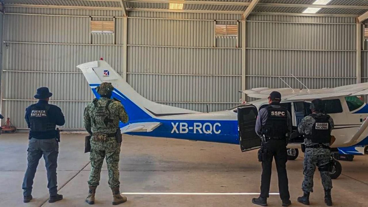 Con apoyo de EU, fuerzas federales aseguran avioneta con cas